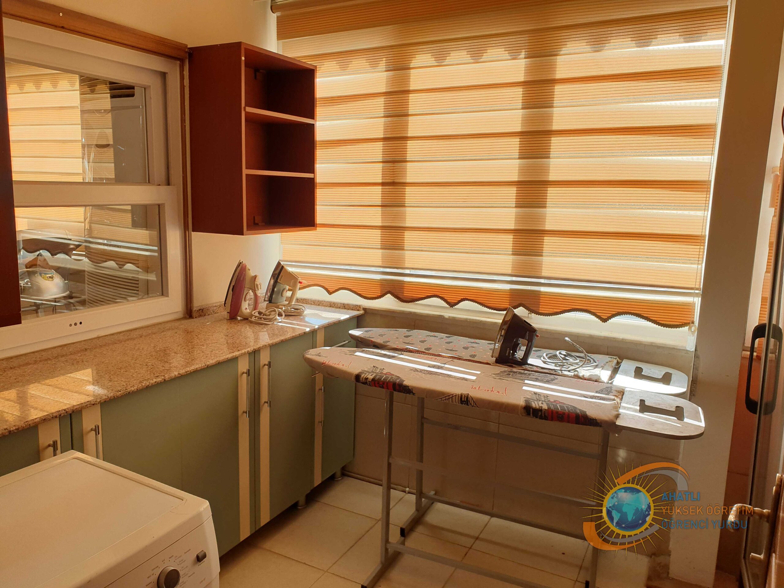 Ütü-Odası-Ahatlı-Yüksek-Öğrenim-Öğrenci-Yurdu